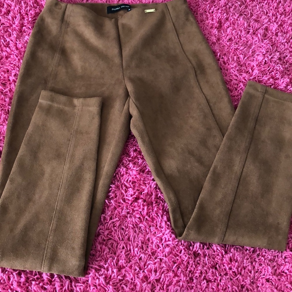 Ivanka Trump leggings